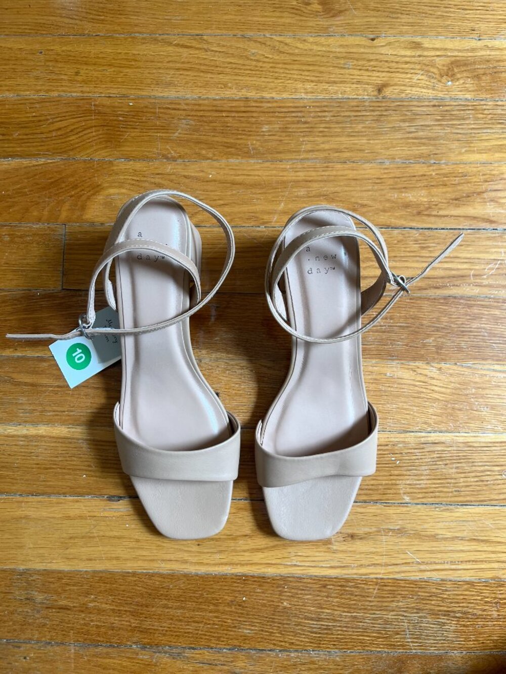 New Day NWT Nude Heels with Memory Foam, Size 10